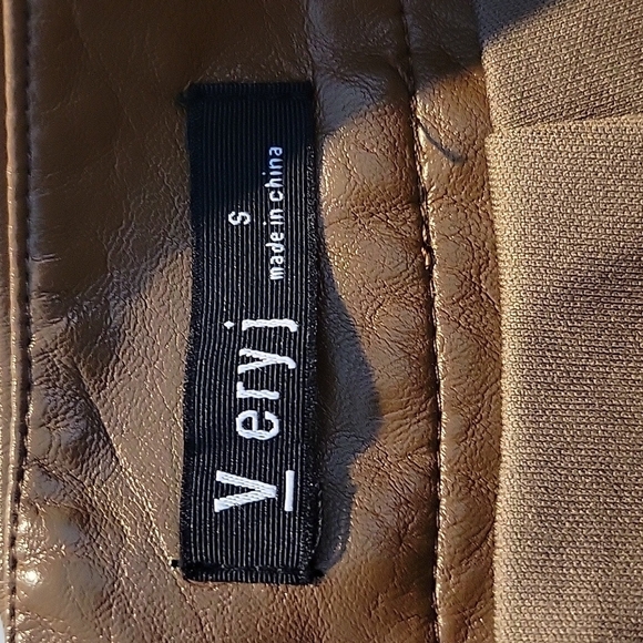 *V ERY J Faux Leather Camel Brown Mini Skirt Small - Picture 8 of 8